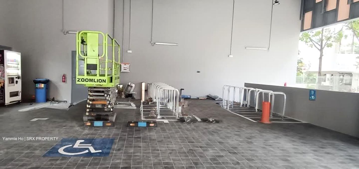 Space 18 (D12), Factory #575756121